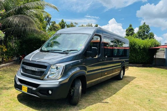 Force Urbania Maharaja 10+1 12+1 16+1 Seater Rental